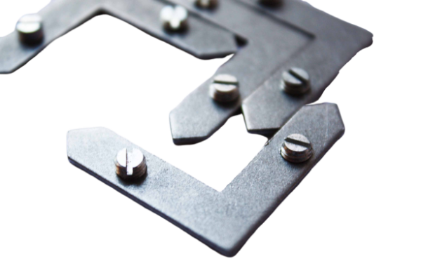 Narożnik montażowy do ram aluminiowych – łącznik kątowy 90° do profili